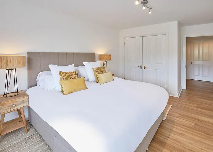 Host&stay - Freshwater View Apartment Whitby