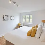 Host & - Freshwater View *